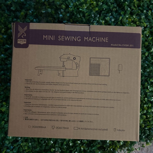 Mini Sewing Machine - Picture 2 of 4